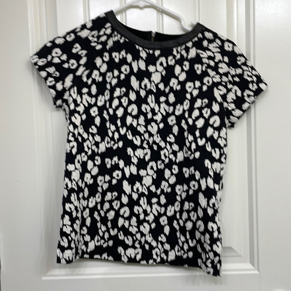 Women’s banana republic top size XS